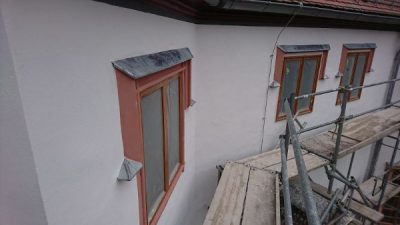Fertigstellung der Faschen der historischen Fenster