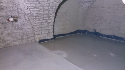 Fertige Bodenplatte in der Gruft