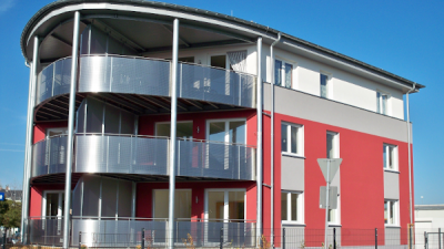Moderns Eckhaus mit Eigentumswohnungen