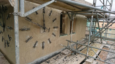 Kirchturm - Tinz- mit Uhr vor Sanierung